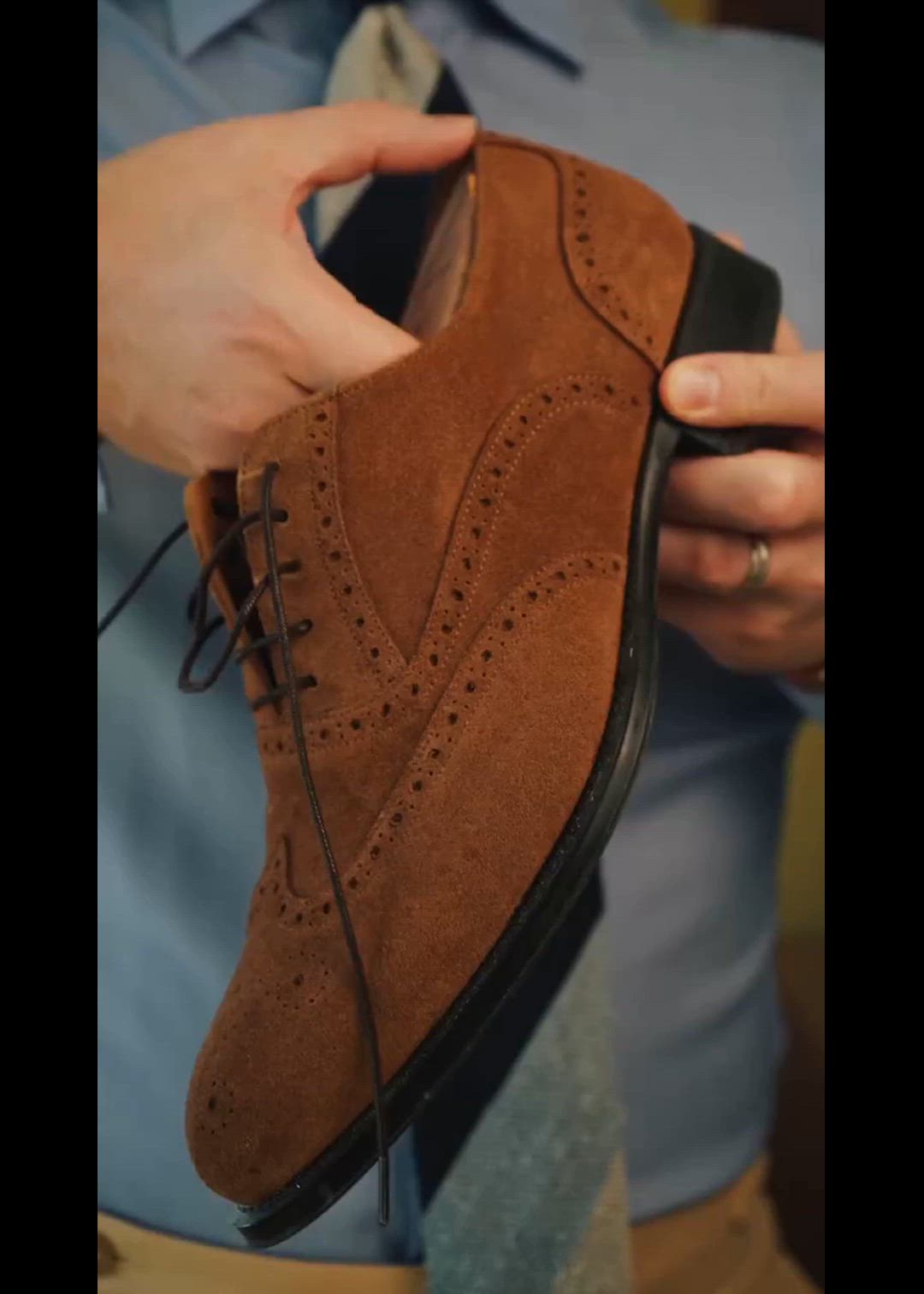 Brogues Loake En Daim Marron Taille UK 6.5 - Occasion, Qualité Fabriquée En Angleterre