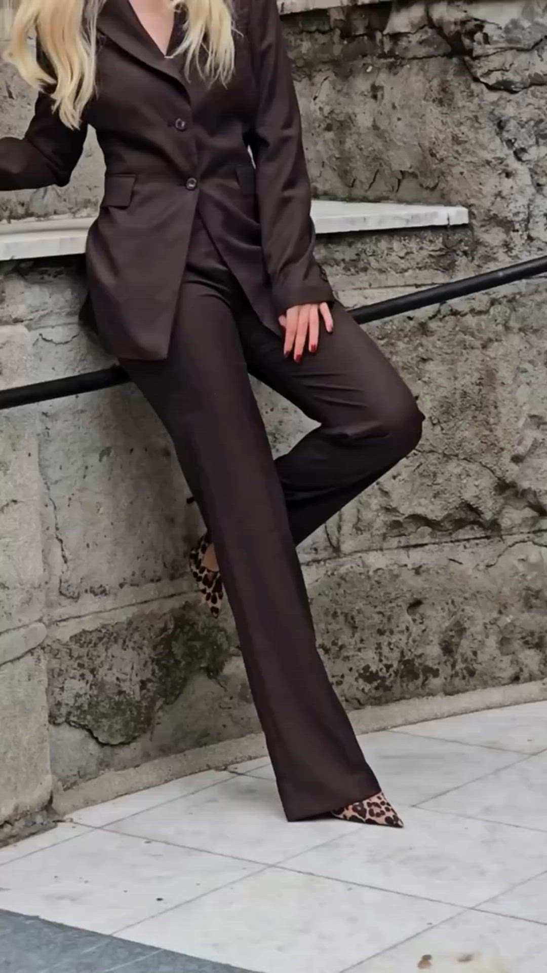 brown sir the label dress West Coast Pant in Wool Gabardine Brown Mélange
